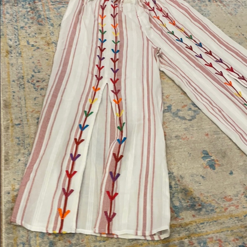 SET - Picture 2 of 3